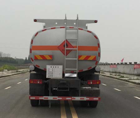 專威牌HTW5180GYYDC型東風(fēng)天錦運(yùn)油車