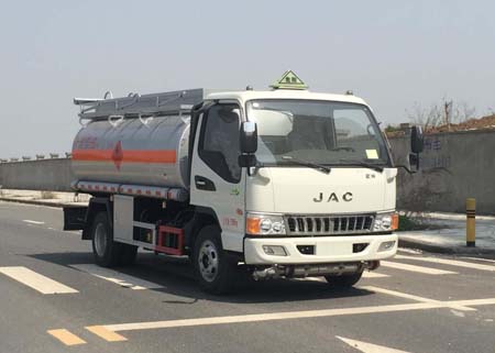 江淮4噸油罐車