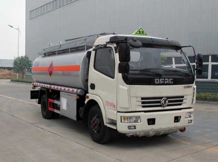 專威牌HTW5110GJYEA型東風凱普特加油車